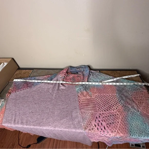 Dor Dor Couture Crochet Patchwork Poncho L  Top Large Boho Asymmetrical - Picture 8 of 9